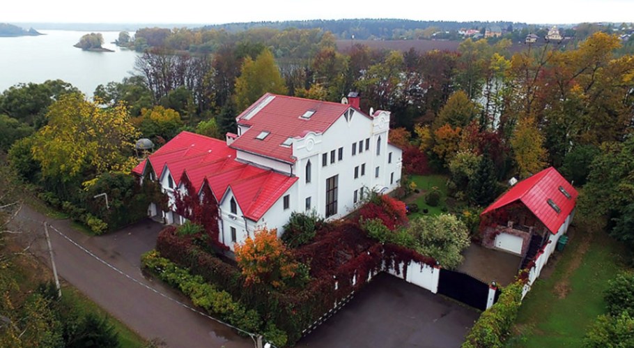 Дача Аллы Пугачевой на Истре