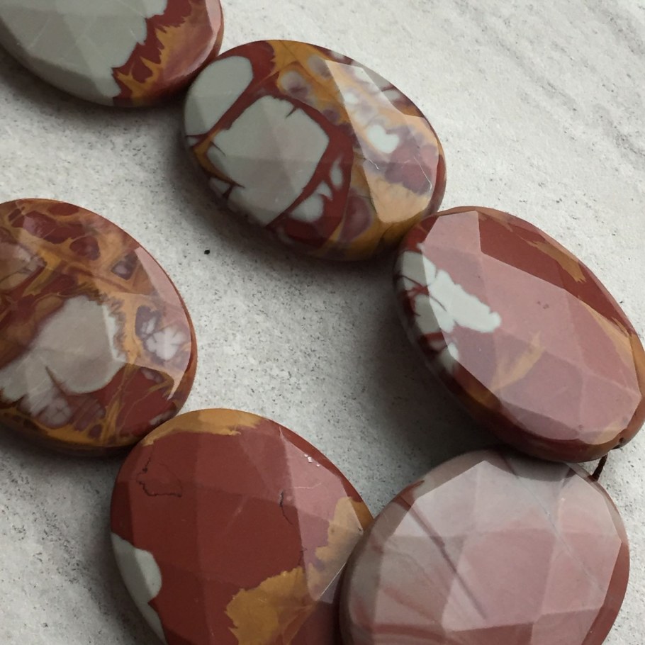 "Гибкий камень гранит мрамор"