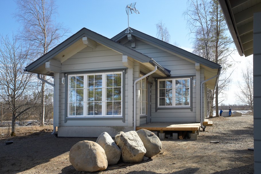 Вертикальный сайдинг "Quadrohouse"