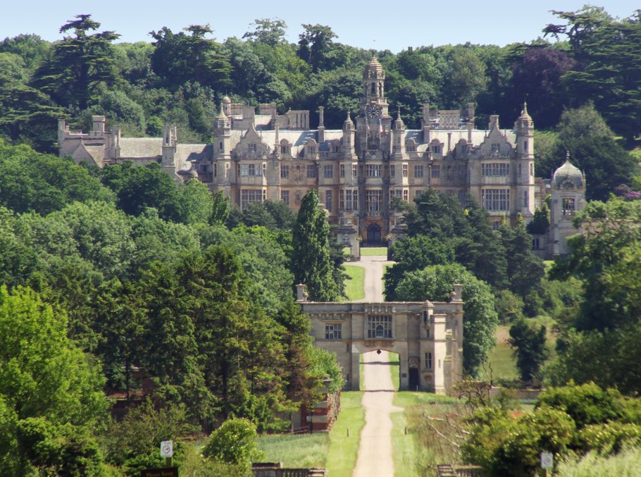 Поместье Харлакстон Англия