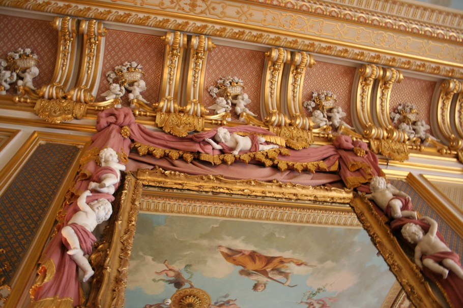 Поместье Харлакстон-Манор внутри