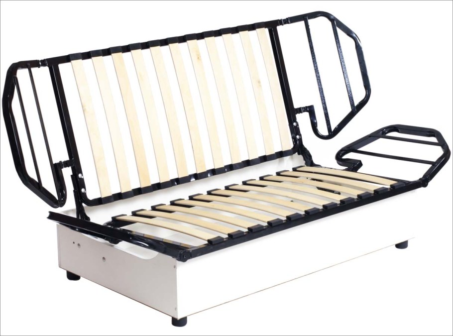 Диван на металлическом каркасе раскладной