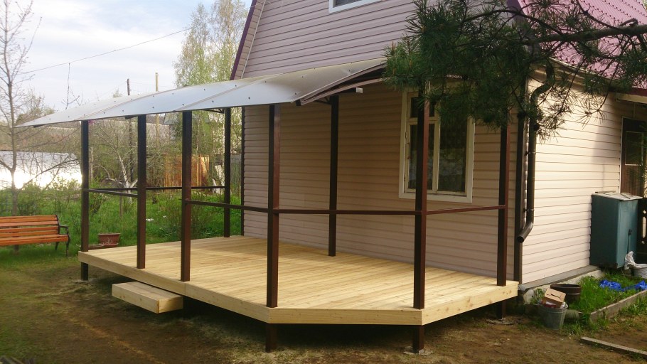 Металлическая веранда на даче