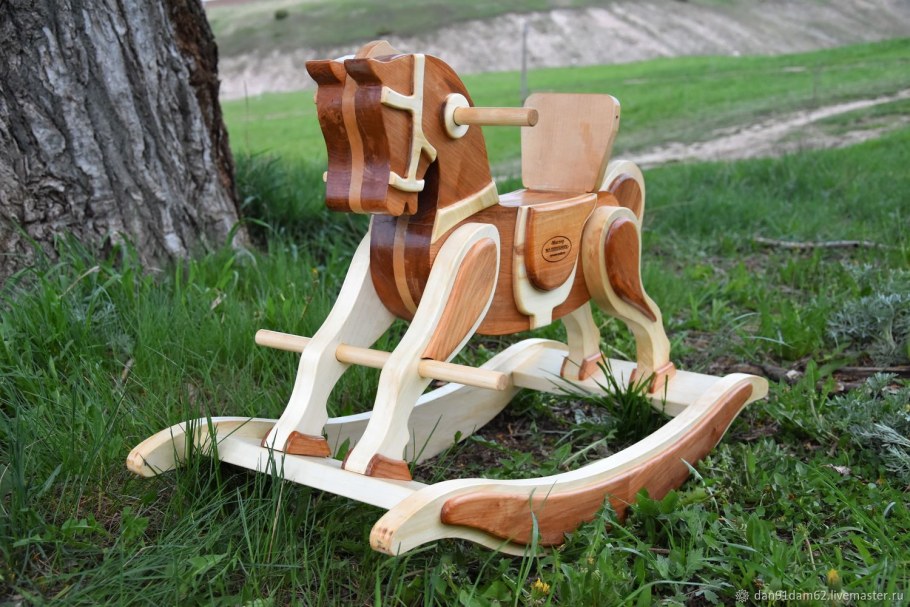 Лошадка-качалка Dreamtoys Вега