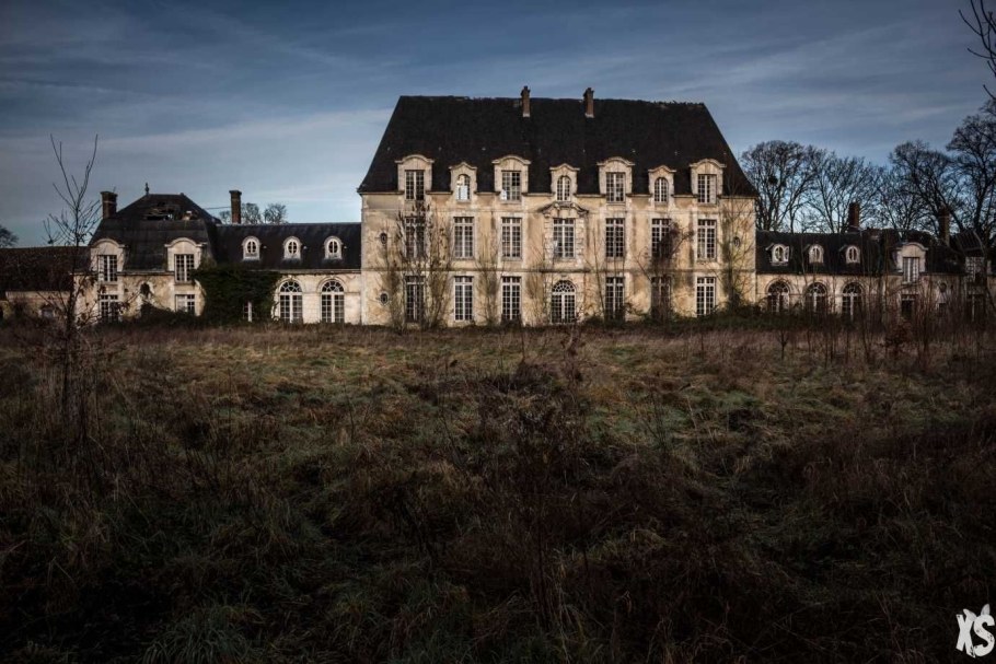 Заброшенный замок поместье Кинель