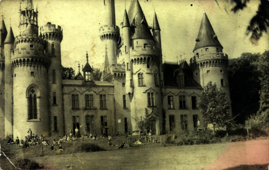 Замок багнак Франция