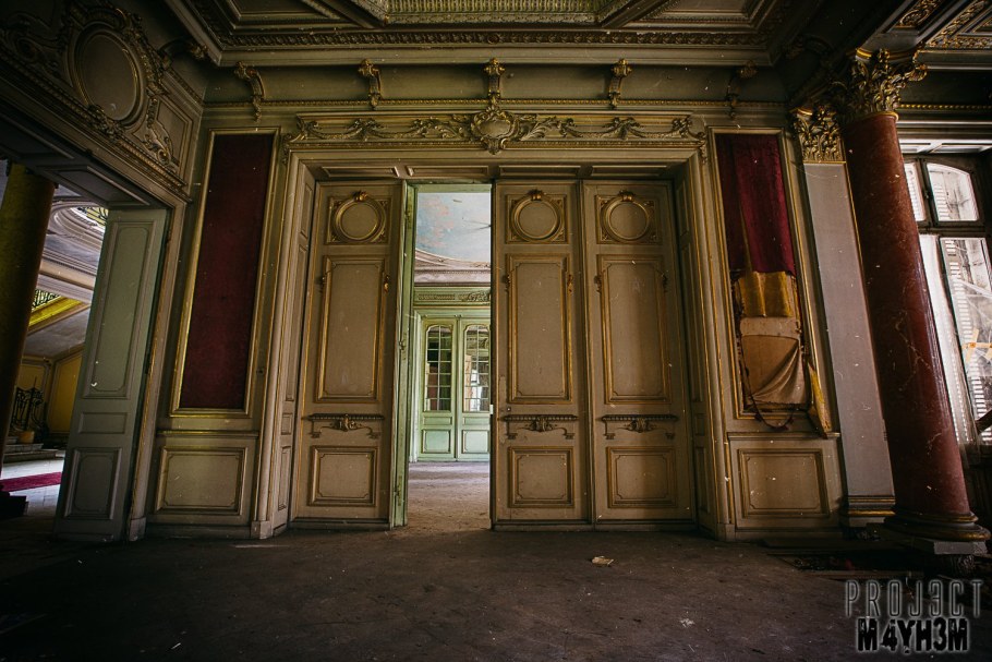 Заброшенный замок Люмьер, Франция