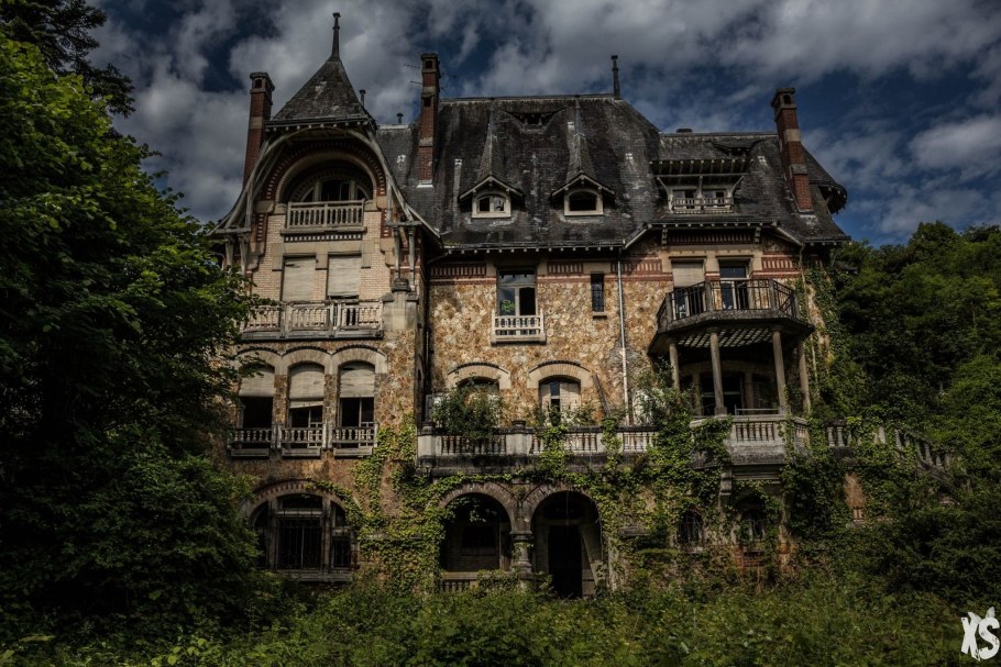 Франция замок Шато Вердюр