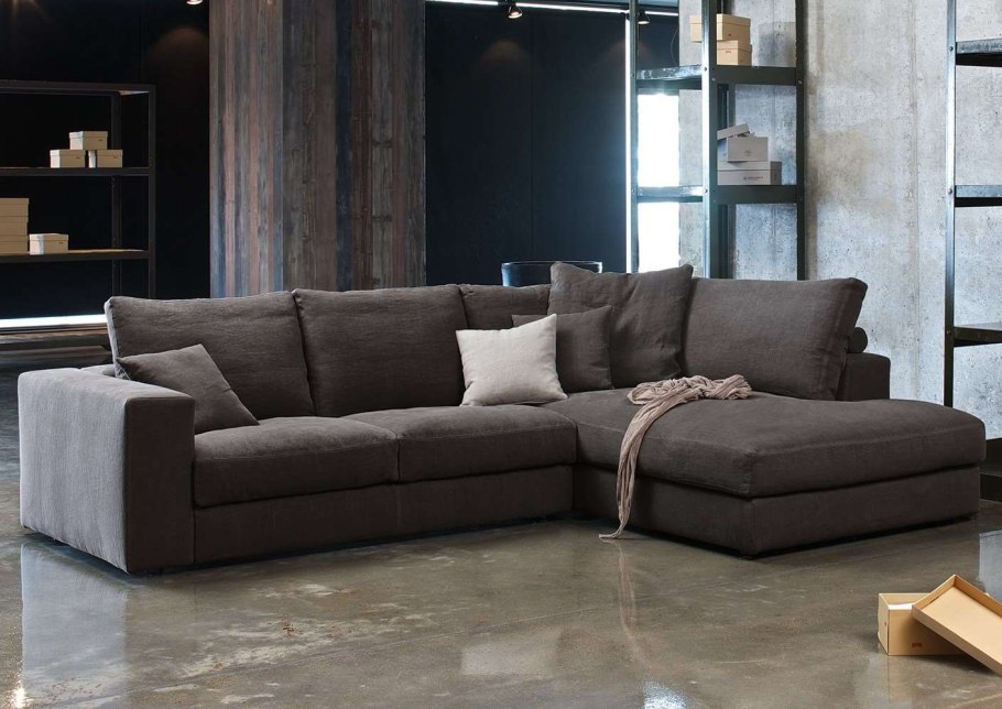 Стильные угловые диваны в гостиную