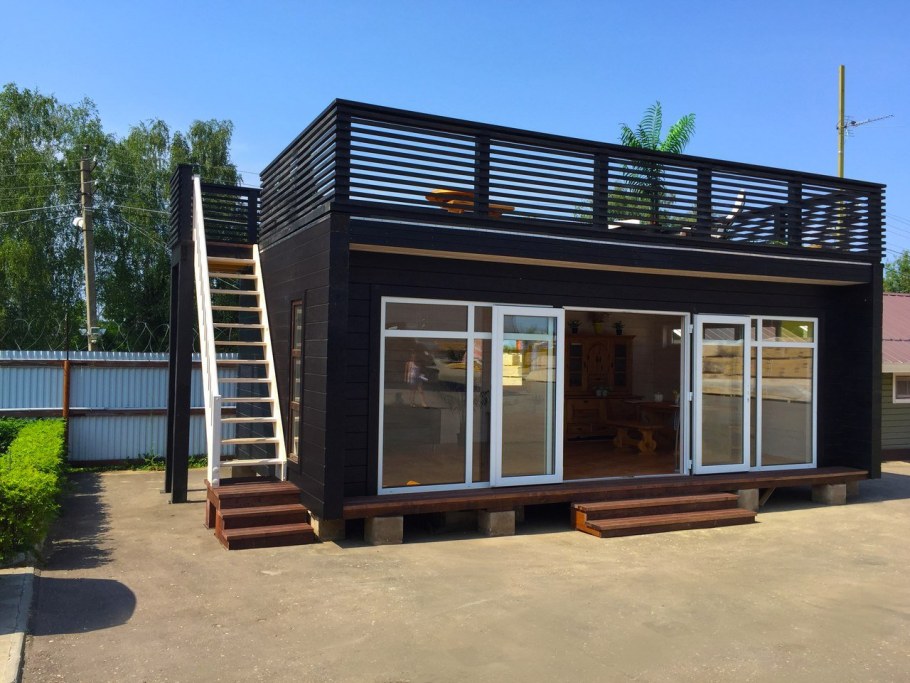 Двухэтажный домик на дереве