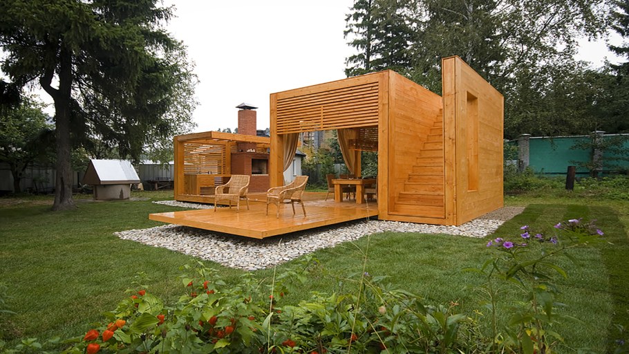 Двухэтажная беседка для дачи