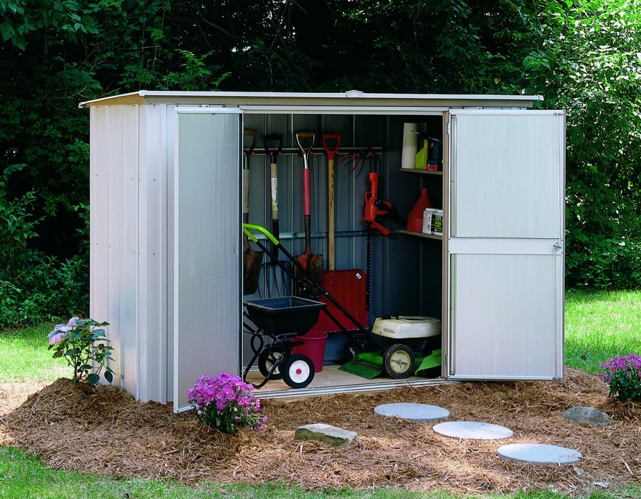 Хозблок с гаражом