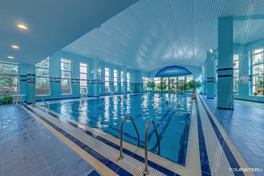 Хаят Пятигорск бассейн