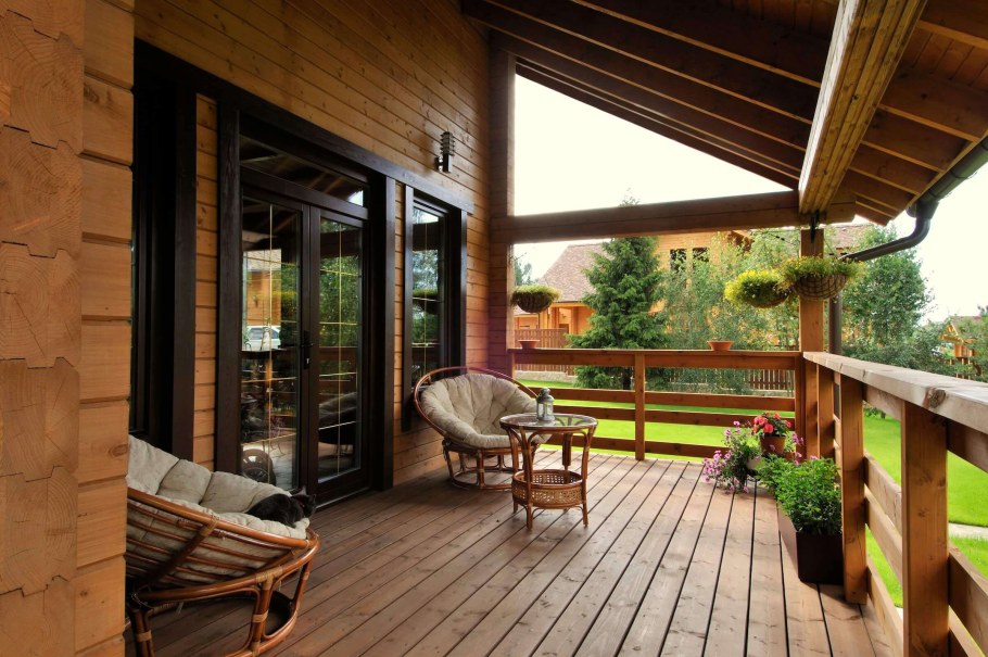 Веранда из дерева