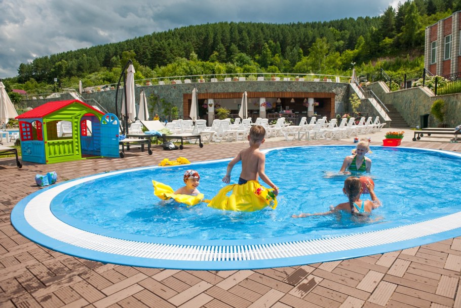 Открытый бассейн Родник Алтая Белокуриха