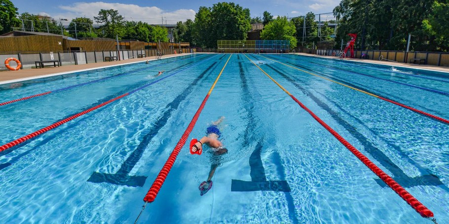 Открытый бассейн Лужники