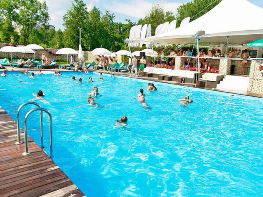 Парк Арлекино бассейн