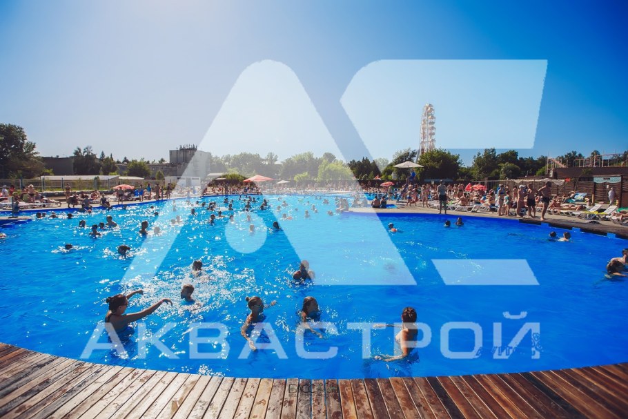 Бассейн в парке Смертина Барнаул