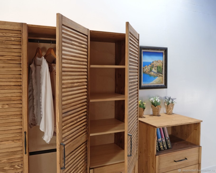 Жалюзийный шкаф Мёбиус