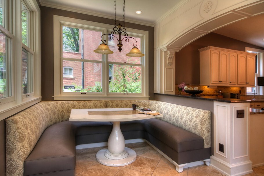 Интерьер большой кухни