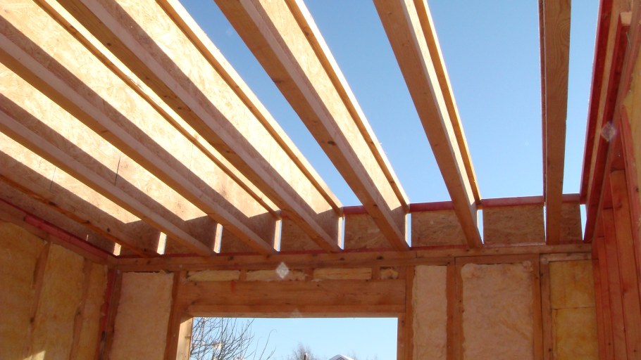 Цельнофанерные двутавровые балки перекрытия