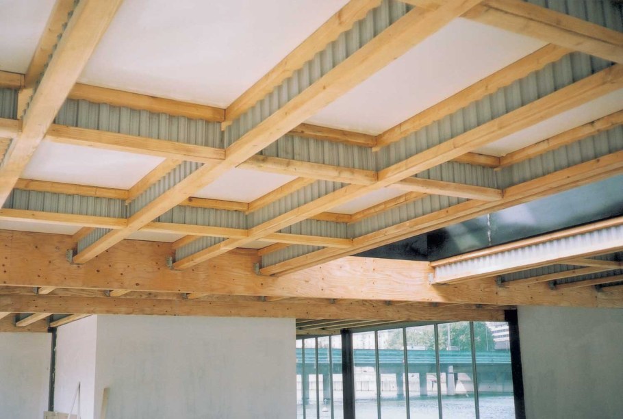 Деревянно-металлическая балка ХТС