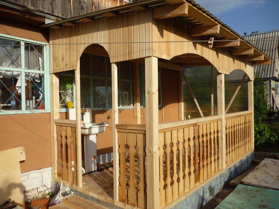 Пристройка к дачному дому