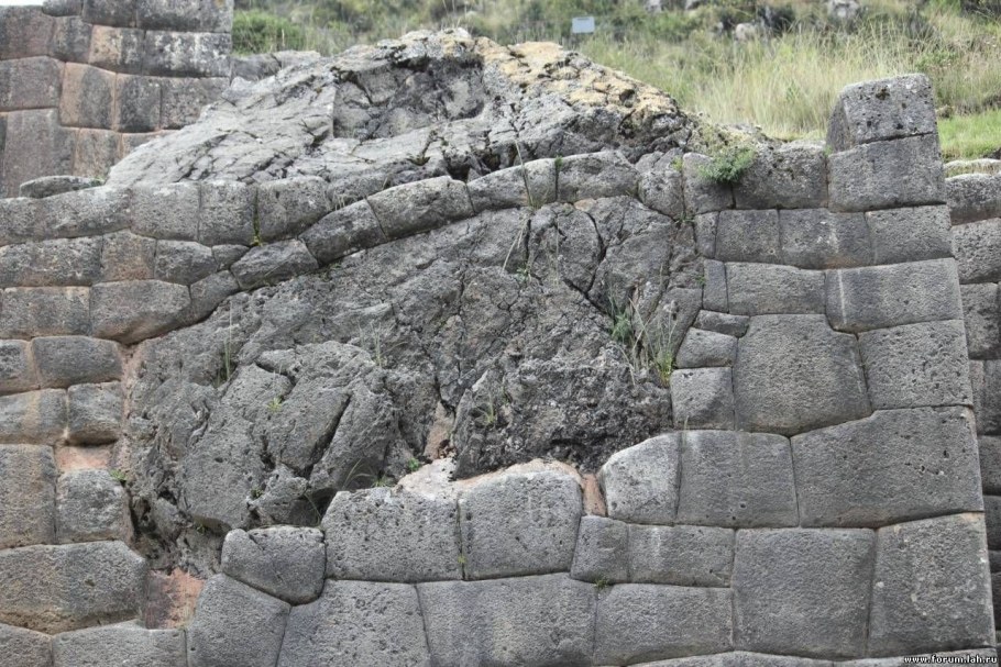 Полигональная кладка Саксайуаман