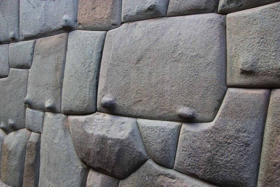 Мачу Пикчу мегалиты