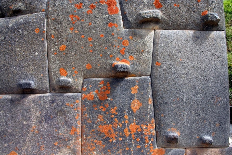 Мегалитическая полигональная кладка