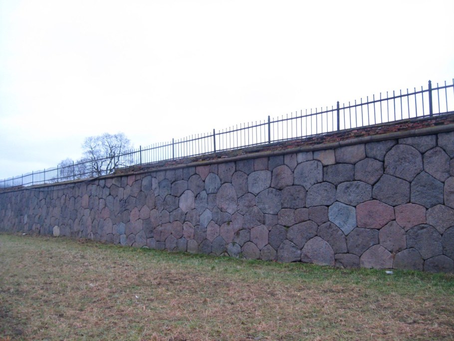 Полигональная кладка в Кронштадте