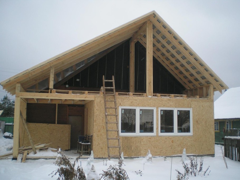 Пристройка к двускатной крыше