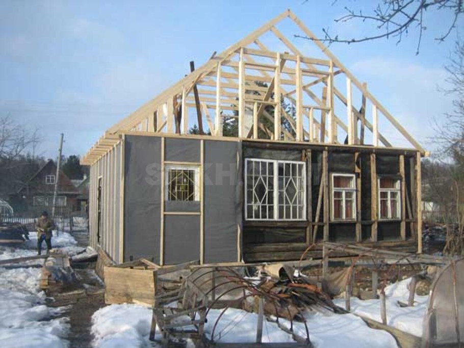 Интерьер мансарды на даче