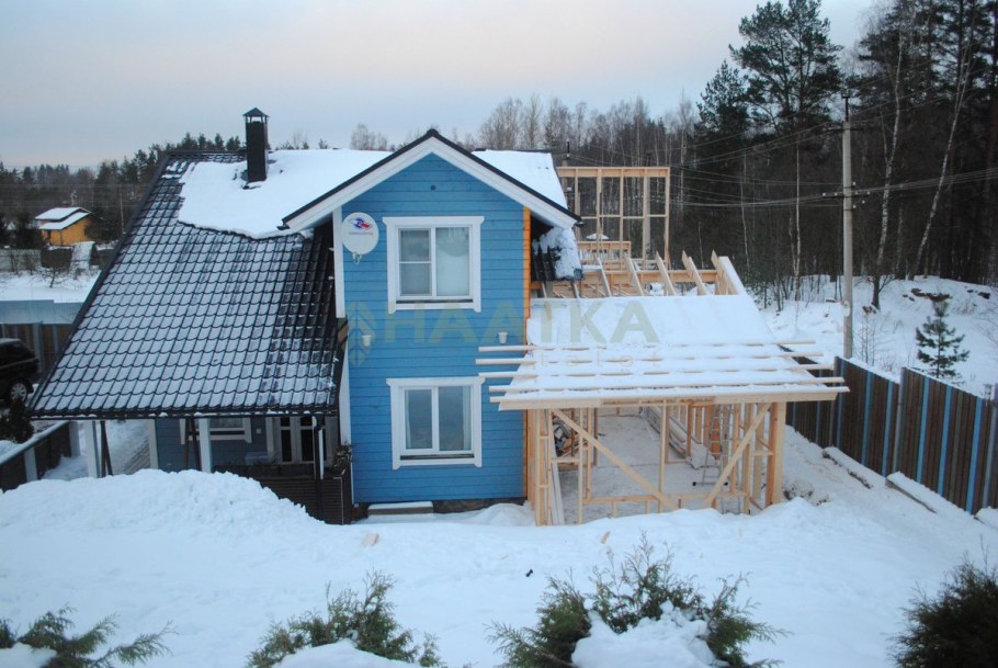 Двухэтажная пристройка