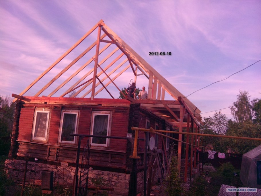 Переделка крыши на Старом доме