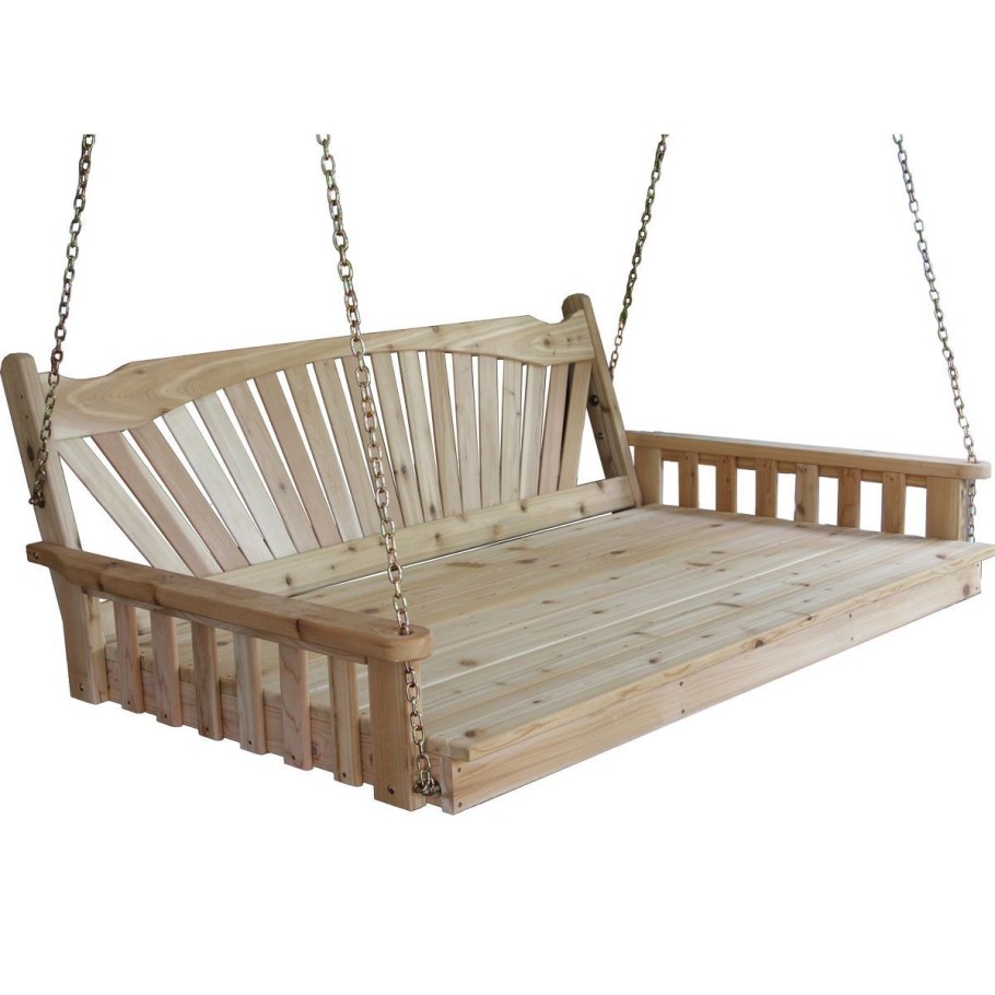 Деревянный диван для дачи