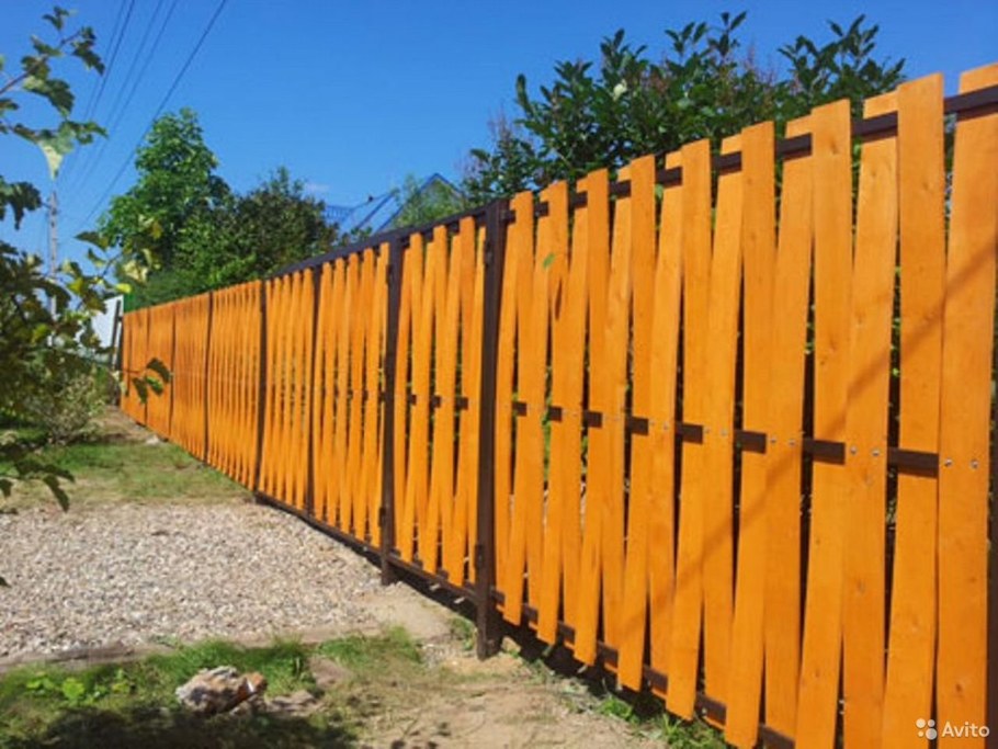 Оригинальный деревянный забор
