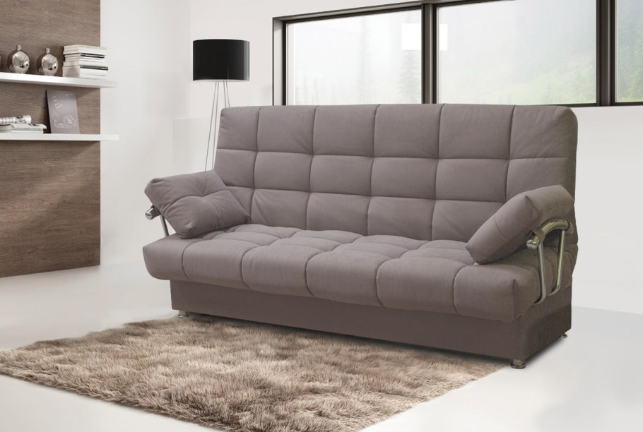 Диван с полкой в подлокотнике