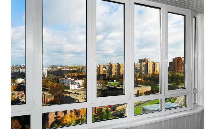 Дверь ПВХ входная 1300х2100 ВХС