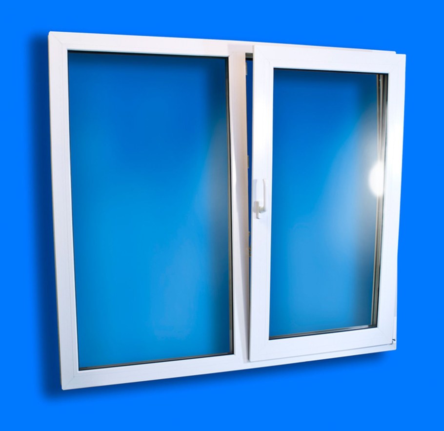 Окно с двумя открывающимися створками