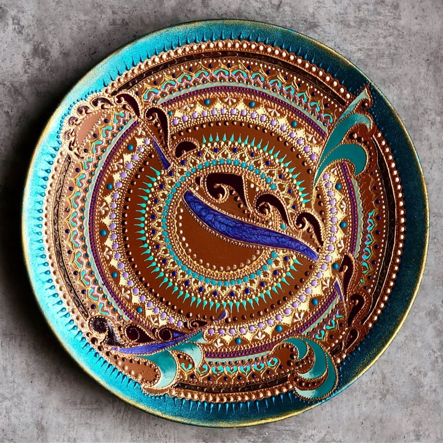 Роспись декоративной тарелки