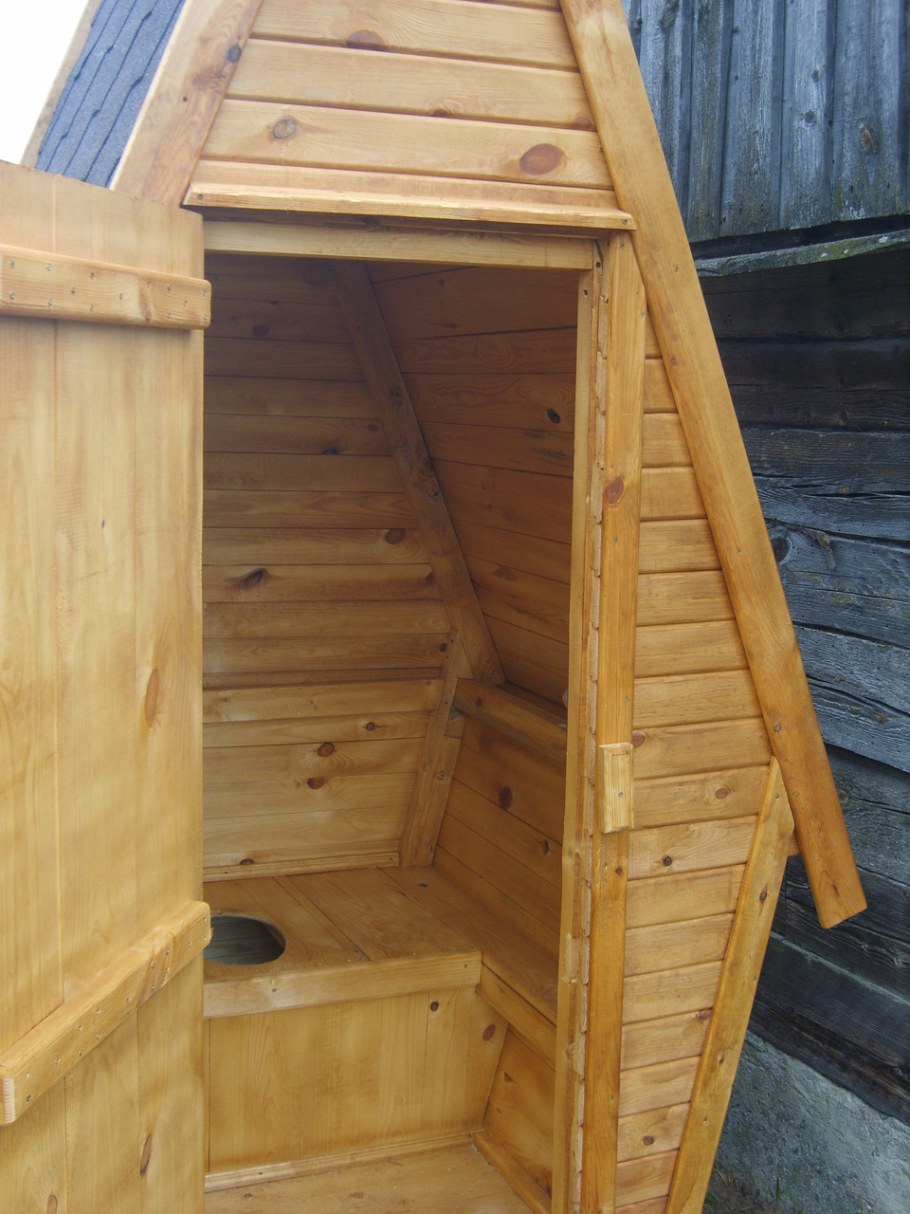 Размеры уличного туалета