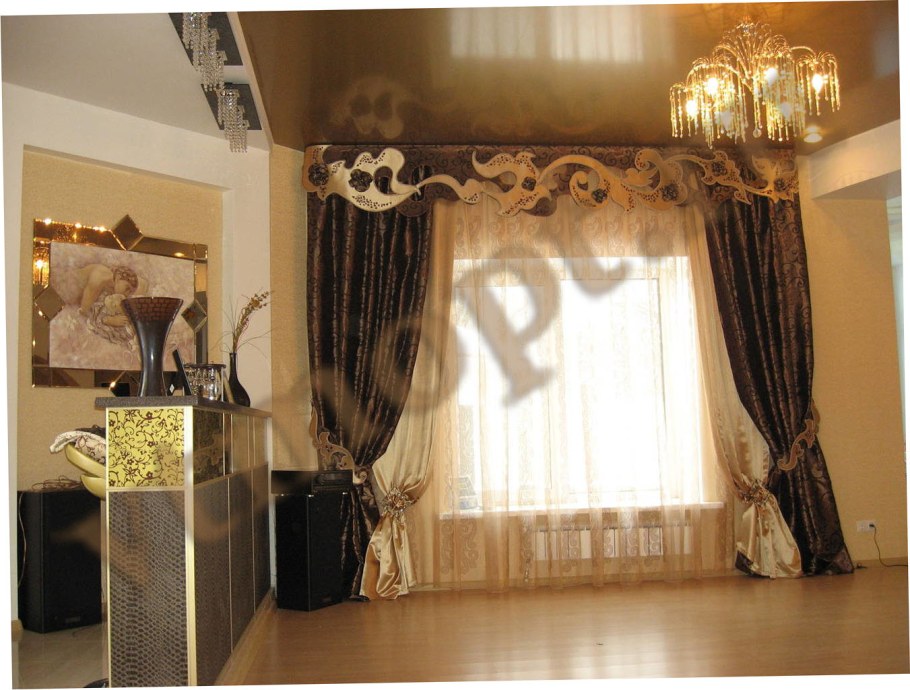 Жесткий ламбрекен на кухню