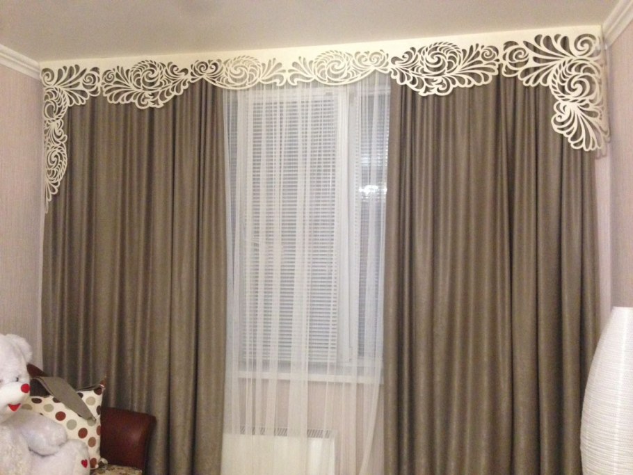 Жесткий ламбрекен для штор