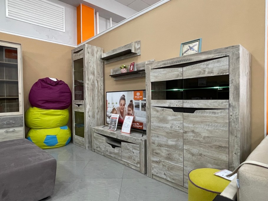 Спальня Хилтон Ангстрем