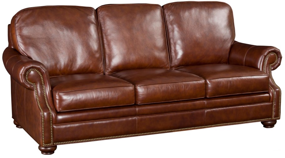 Коричневый кожаный диван
