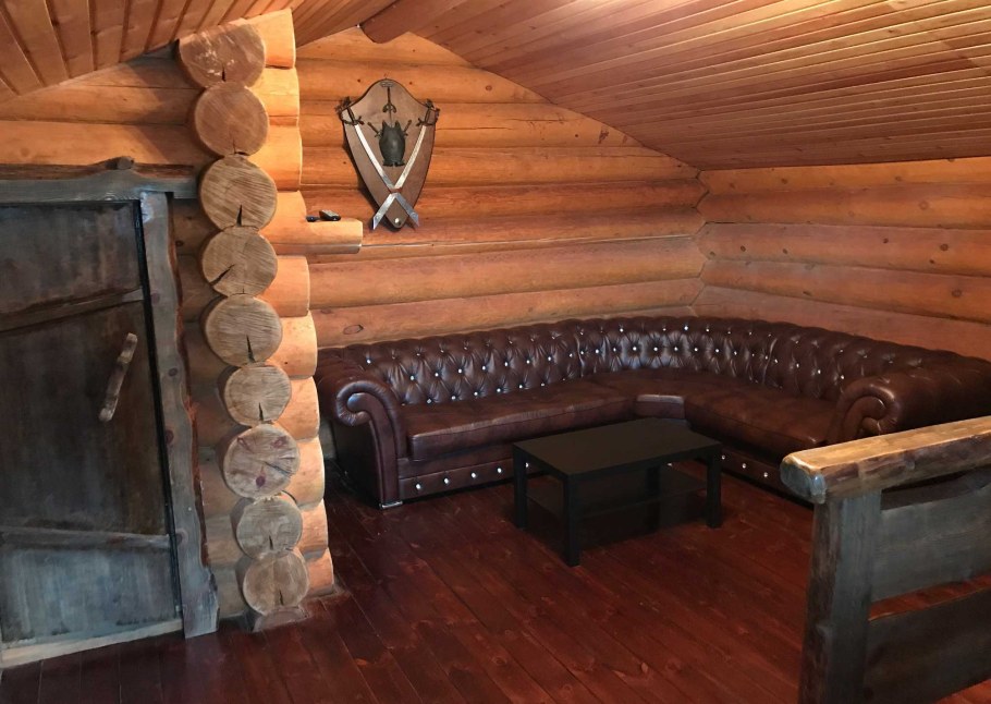 Диван для бани в комнату отдыха