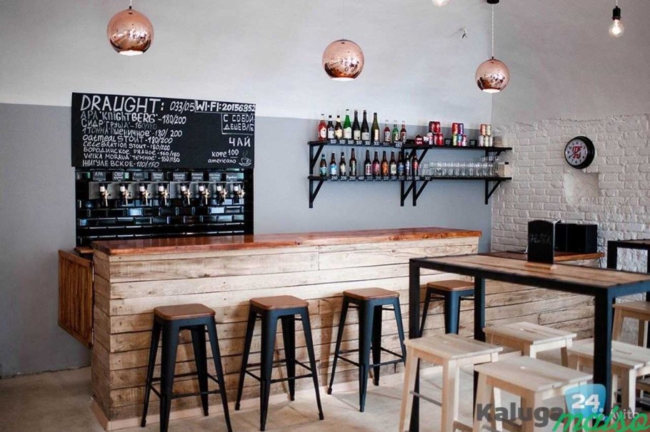 Интерьер пивного магазина в стиле