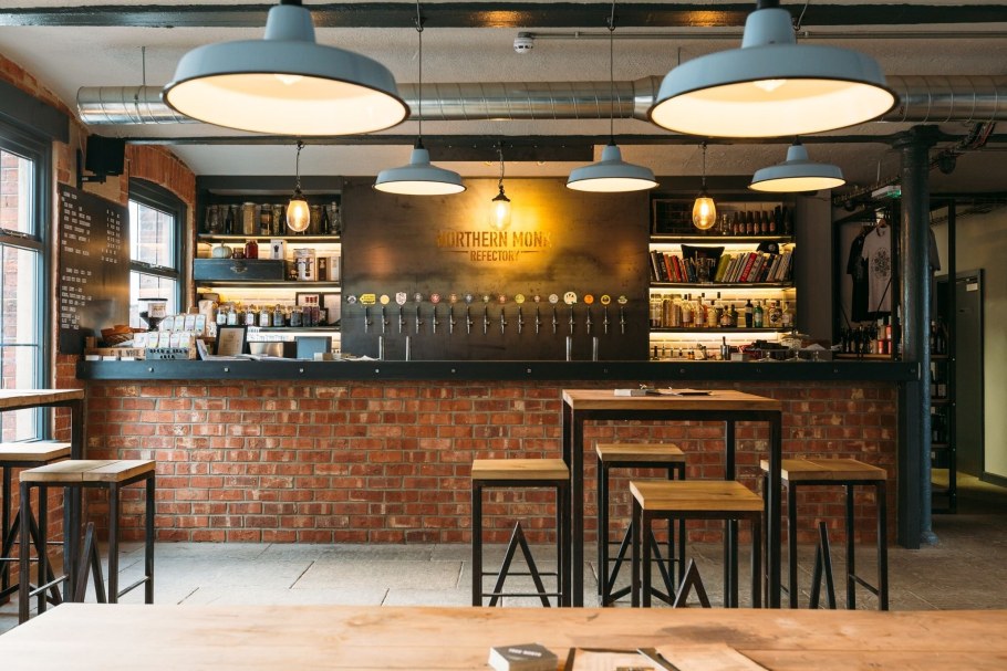 Интерьер пивного бара в стиле лофт