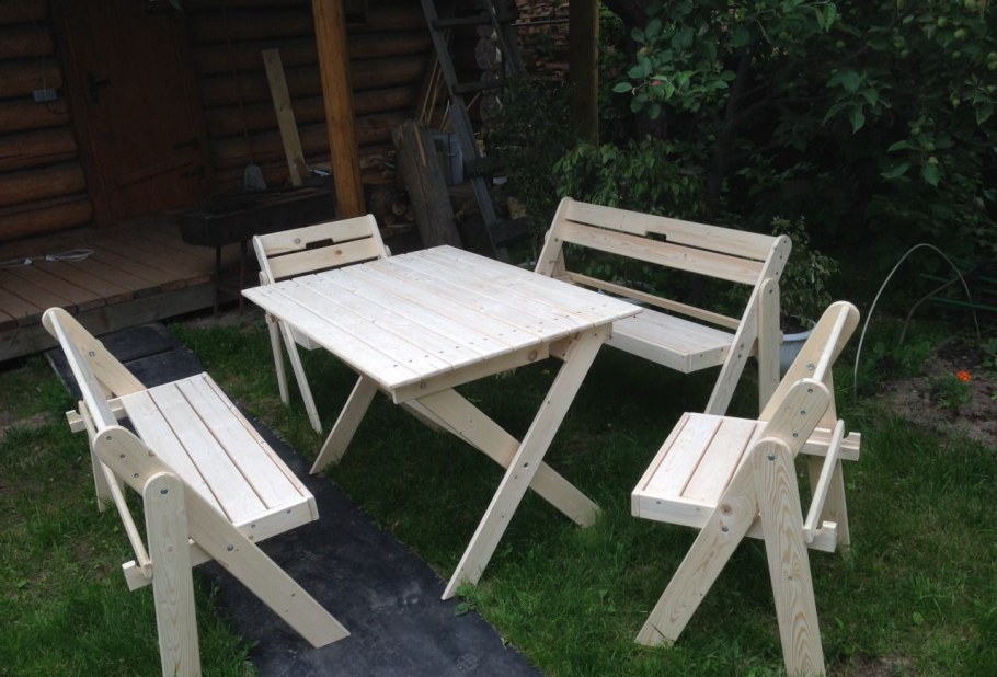 Длинный стол для дачи